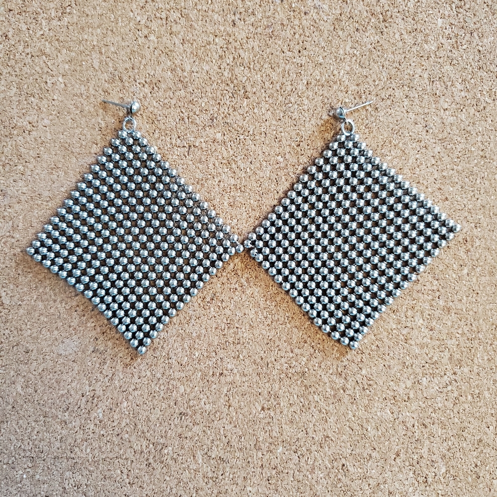 🌟 5 for $15 🌟 Silver mesh/netting style dropdown earrings